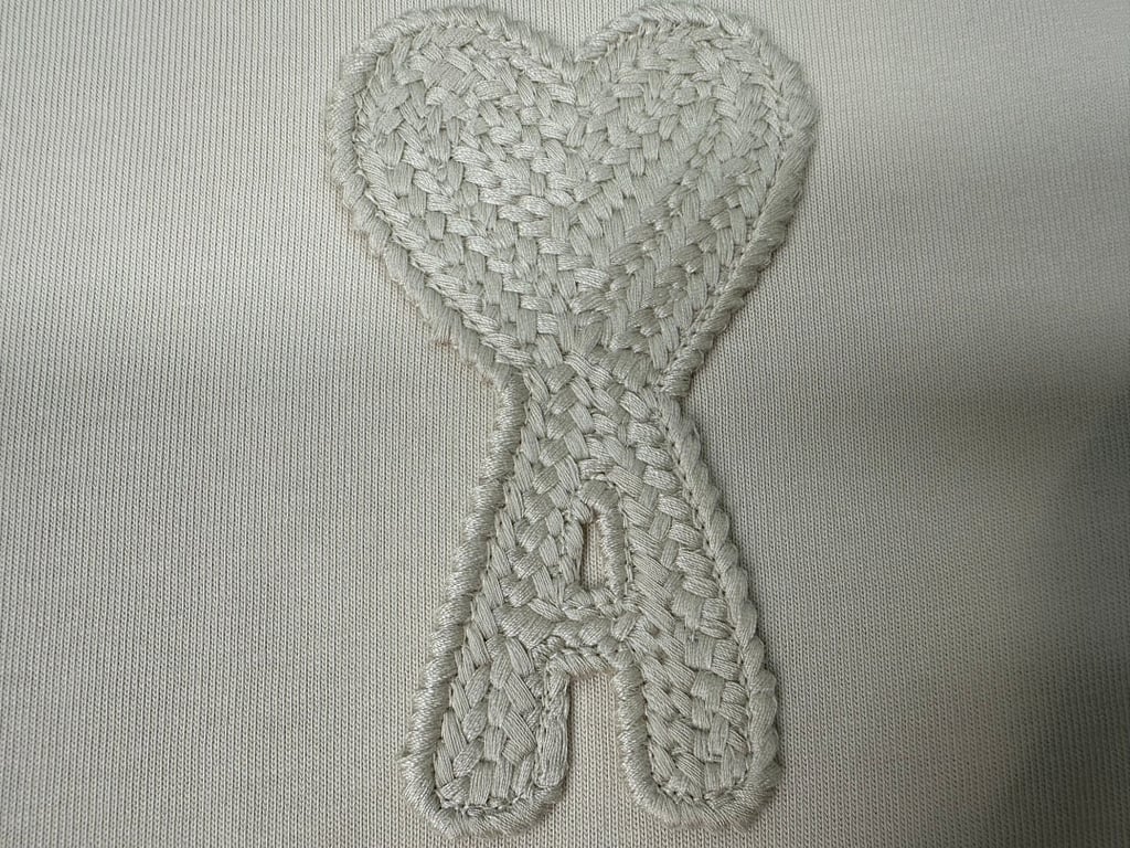 Ami Paris Big Heart Logo T-Shirt - 23