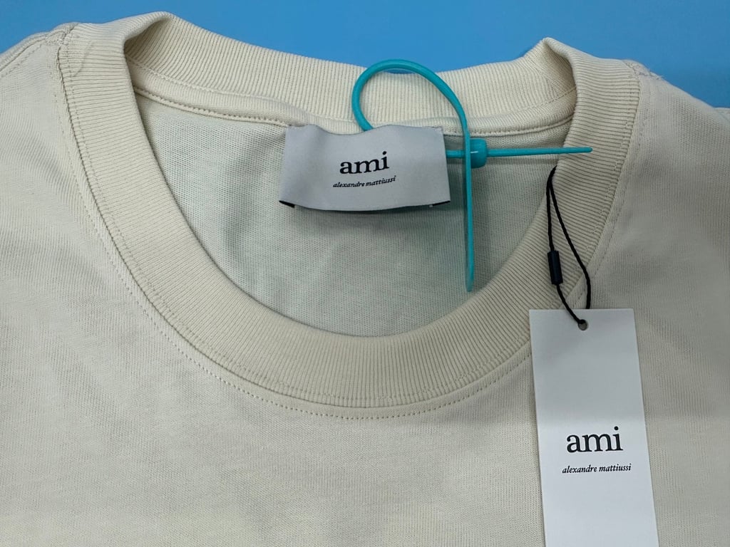 Ami Paris Embroidered Logo T-Shirt - 26