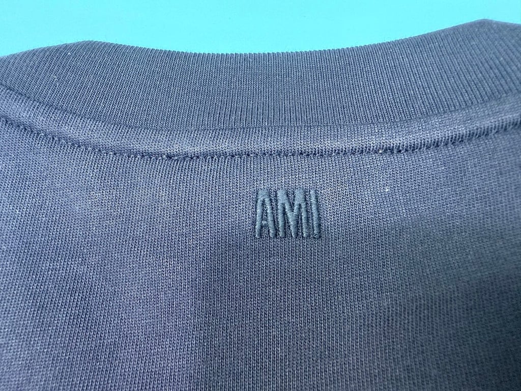 Ami Paris Embroidered Logo T-Shirt - 46