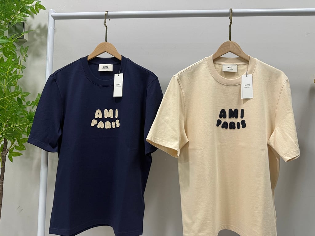 Ami Paris Embroidered Logo T-Shirt - 48