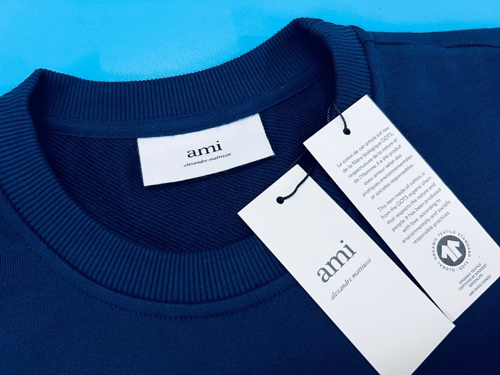 Ami Paris Ami de Coeur Small Logo Sweatshirt - 109