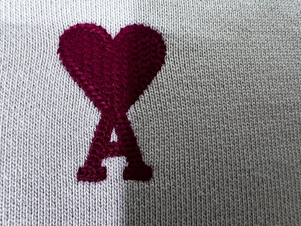 Ami Paris Ami de Coeur Small Logo Sweatshirt - 12
