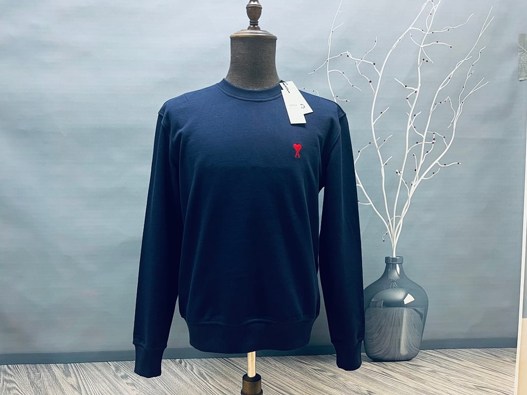 Ami Paris Ami de Coeur Small Logo Sweatshirt - 114