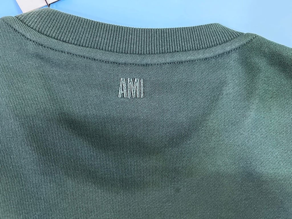 Ami Paris Ami de Coeur Small Logo Sweatshirt - 31