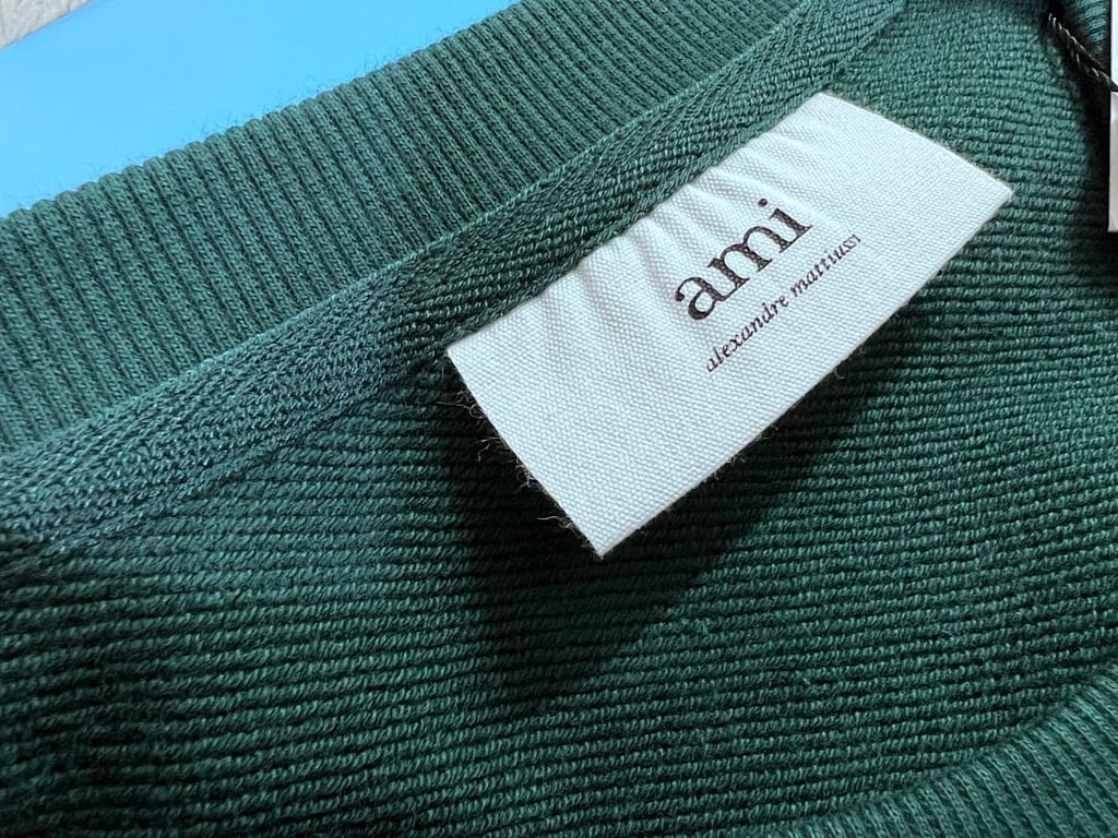Ami Paris Ami de Coeur Small Logo Sweatshirt - 32