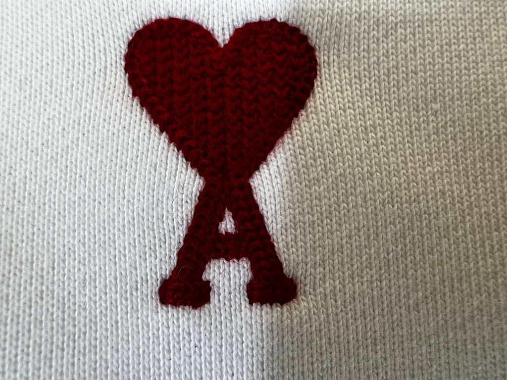 Ami Paris Ami de Coeur Small Logo Sweatshirt - 38