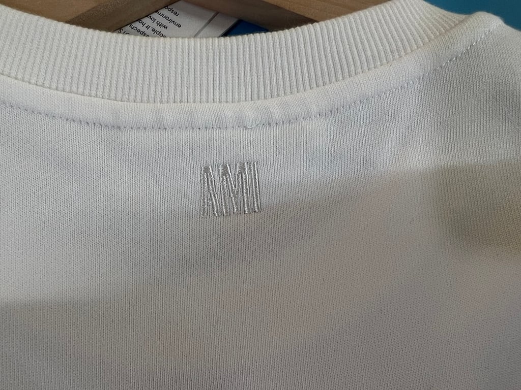 Ami Paris Ami de Coeur Small Logo Sweatshirt - 39