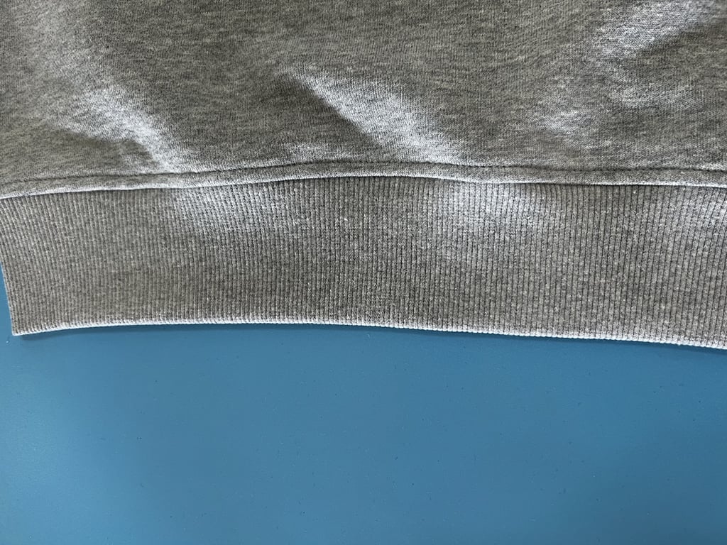 Ami Paris Ami de Coeur Small Logo Sweatshirt - 52