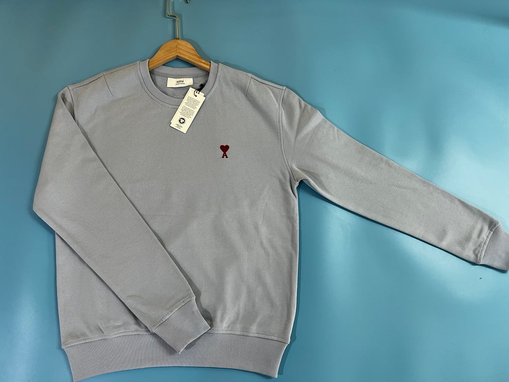 Ami Paris Ami de Coeur Small Logo Sweatshirt - 7