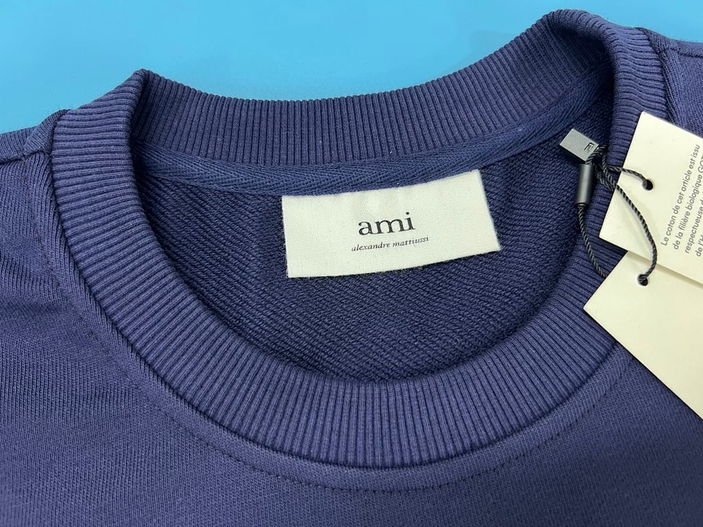 Ami Paris Ami de Coeur Small Logo Sweatshirt - 79