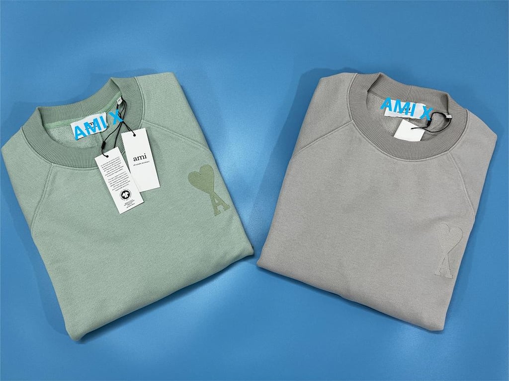 Ami Paris Ami de Coeur Sweatshirt - 31