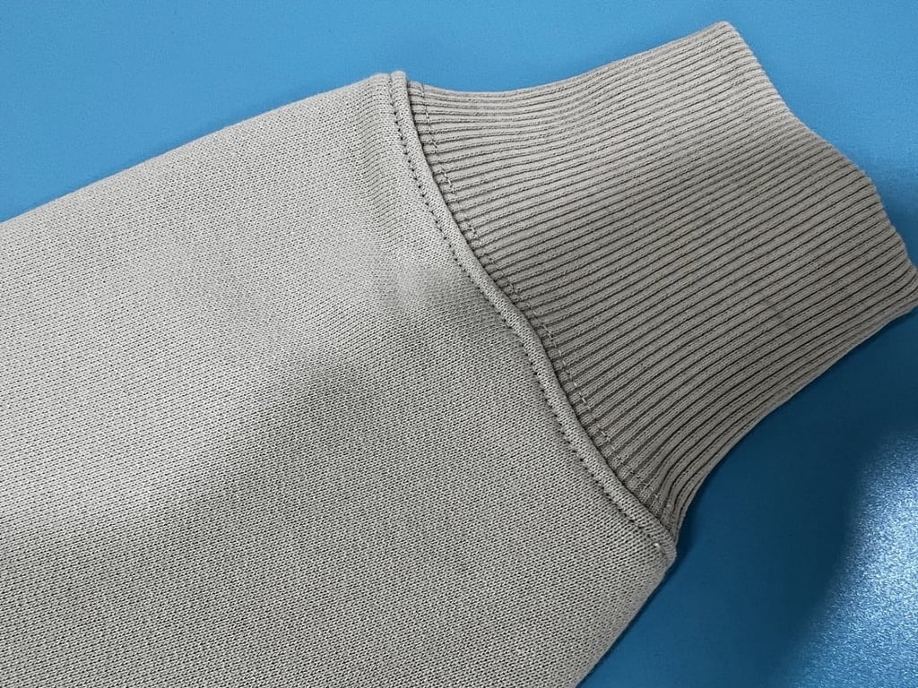 Ami Paris Ami de Coeur Sweatshirt - 46