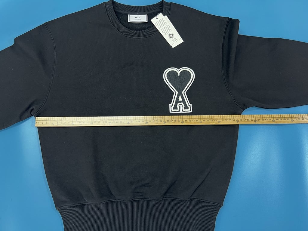 Ami Paris Ami de Coeur Badge Sweatshirt - 11