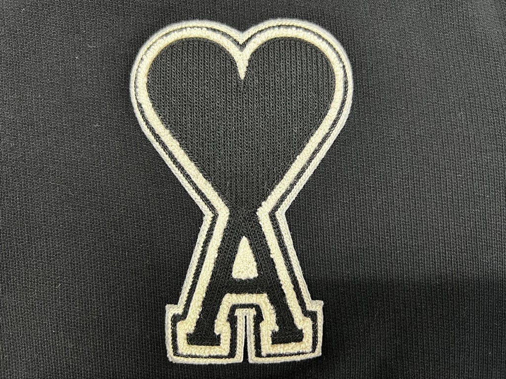 Ami Paris Ami de Coeur Badge Sweatshirt - 35