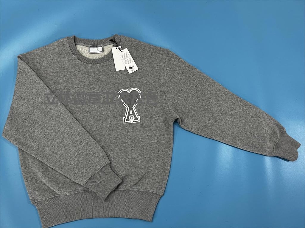 Ami Paris Ami de Coeur Badge Sweatshirt - 54