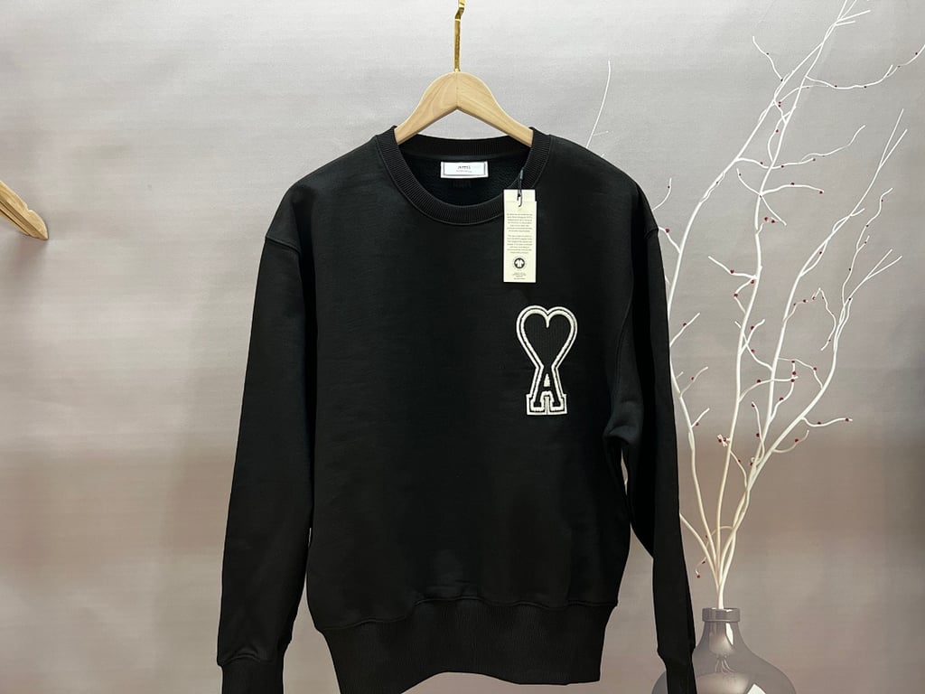 Ami Paris Ami de Coeur Badge Sweatshirt - 8