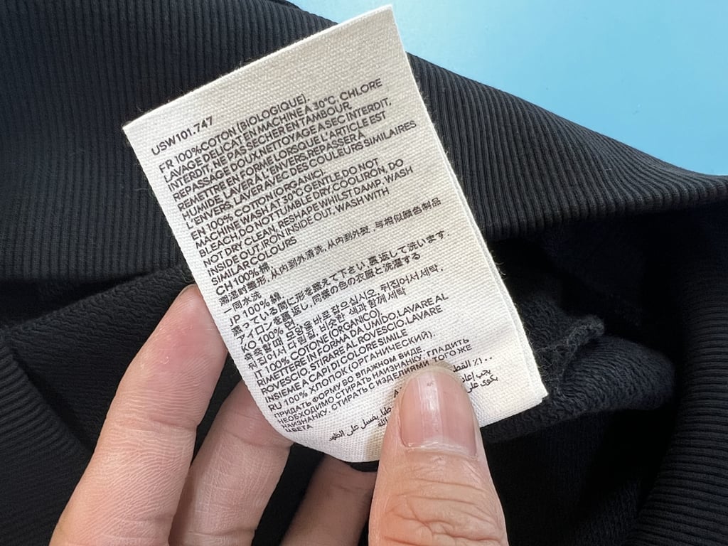 Ami Paris France Est. 2011 Sweatshirt - 21