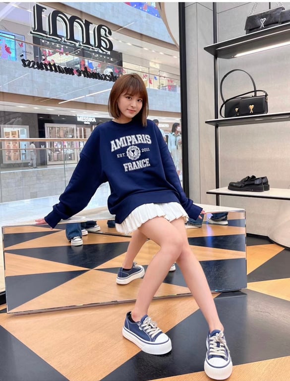 Ami Paris Embroidered Logo Sweatshirt Nautic Blue - 19