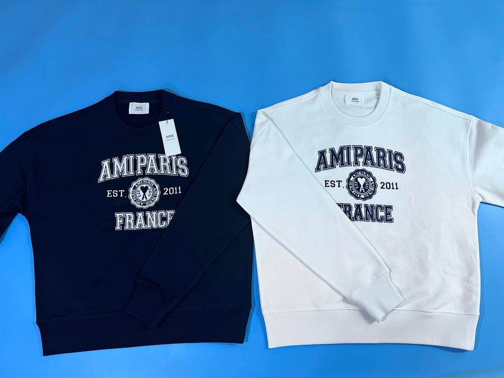Ami Paris Embroidered Logo Sweatshirt Nautic Blue - 3
