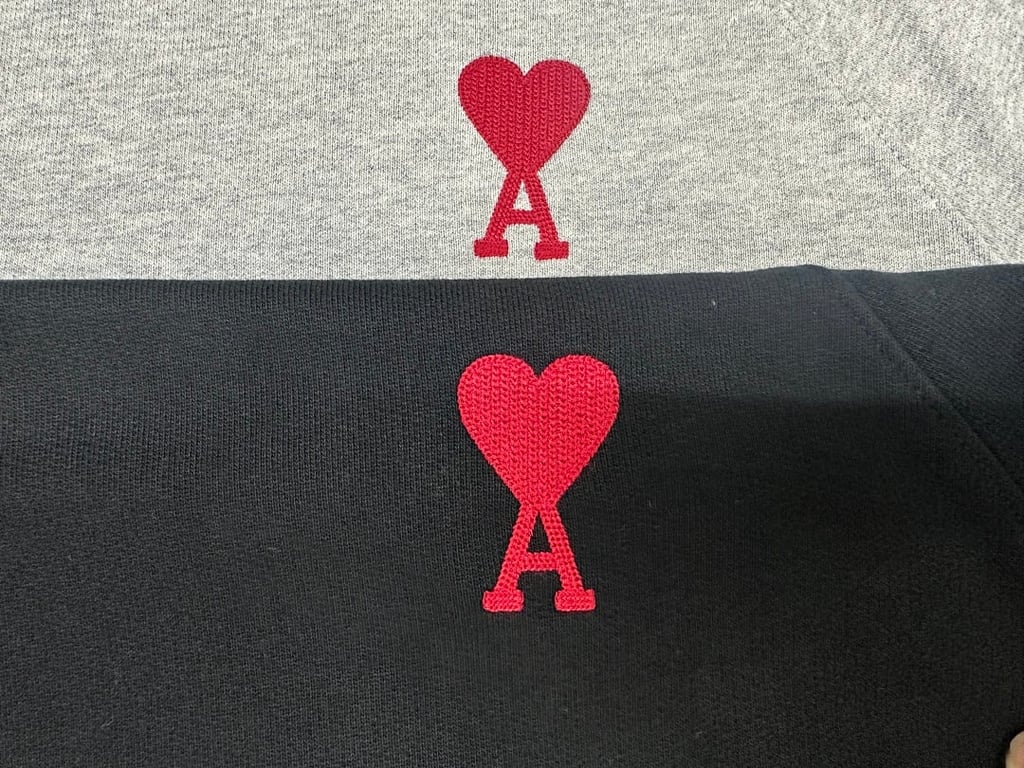 Ami Paris Ami de Coeur Crewneck Sweatshirt - 18
