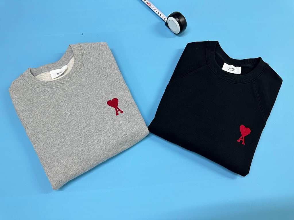 Ami Paris Ami de Coeur Crewneck Sweatshirt - 4