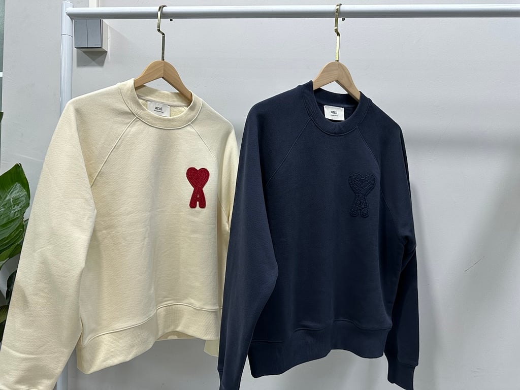 Ami Paris Ami de Coeur Crewneck Sweatshirt Cream - 24