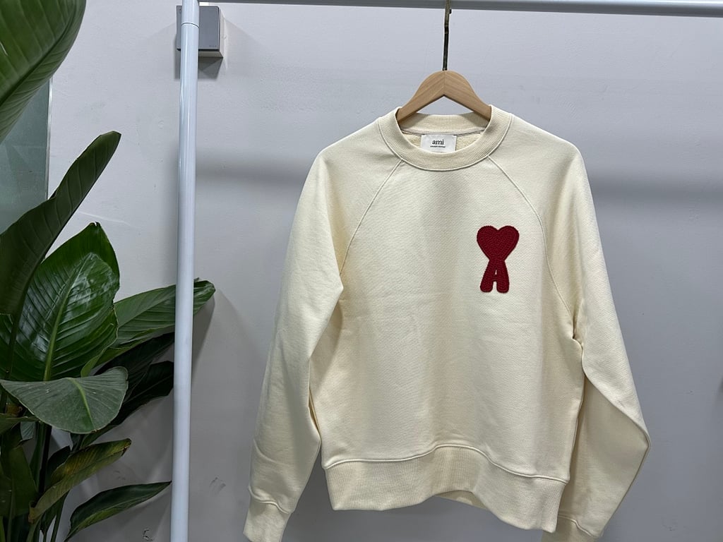 Ami Paris Ami de Coeur Crewneck Sweatshirt Cream - 10