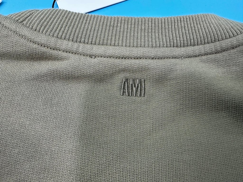 Ami Paris Ami de Coeur Navy Sweatshirt - 28