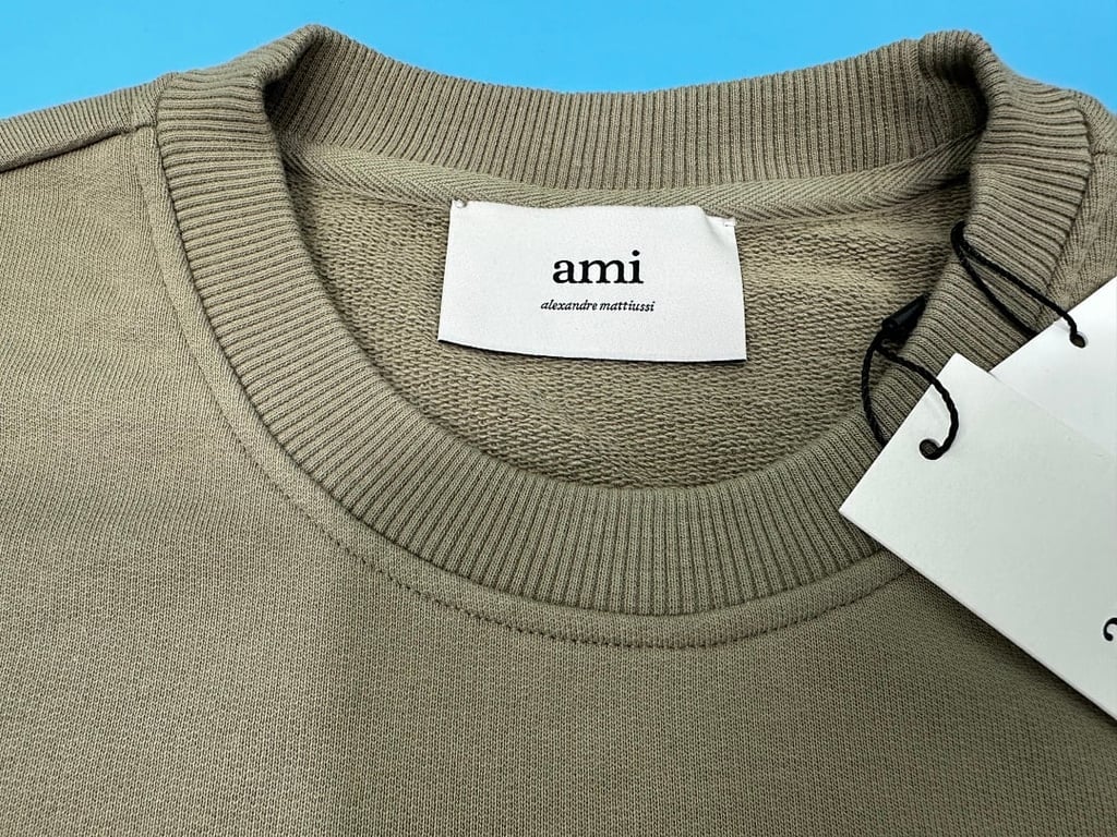 Ami Paris Ami de Coeur Navy Sweatshirt - 34