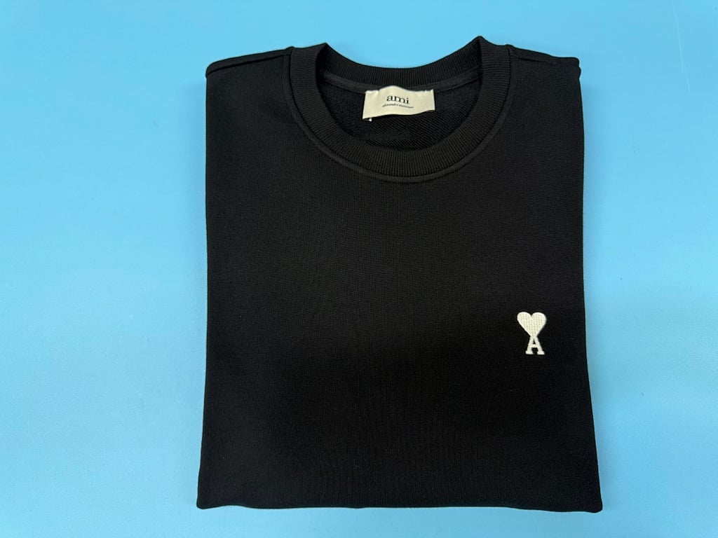 Ami Paris Ami de Coeur Navy Sweatshirt - 41