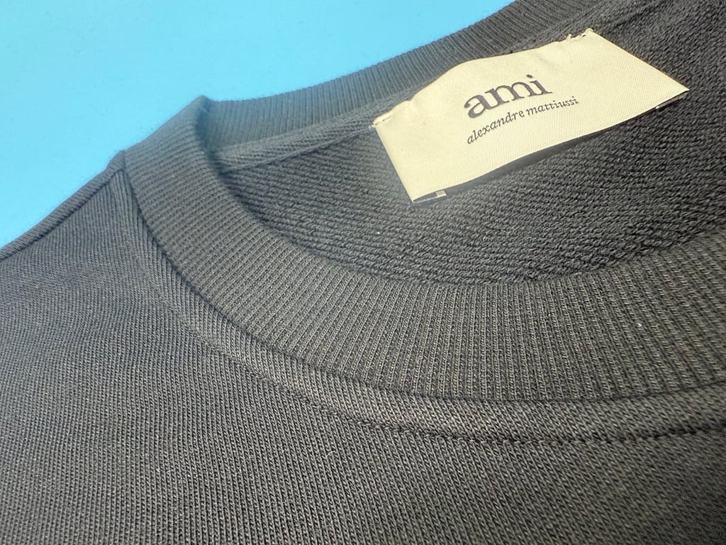 Ami Paris Ami de Coeur Navy Sweatshirt - 46