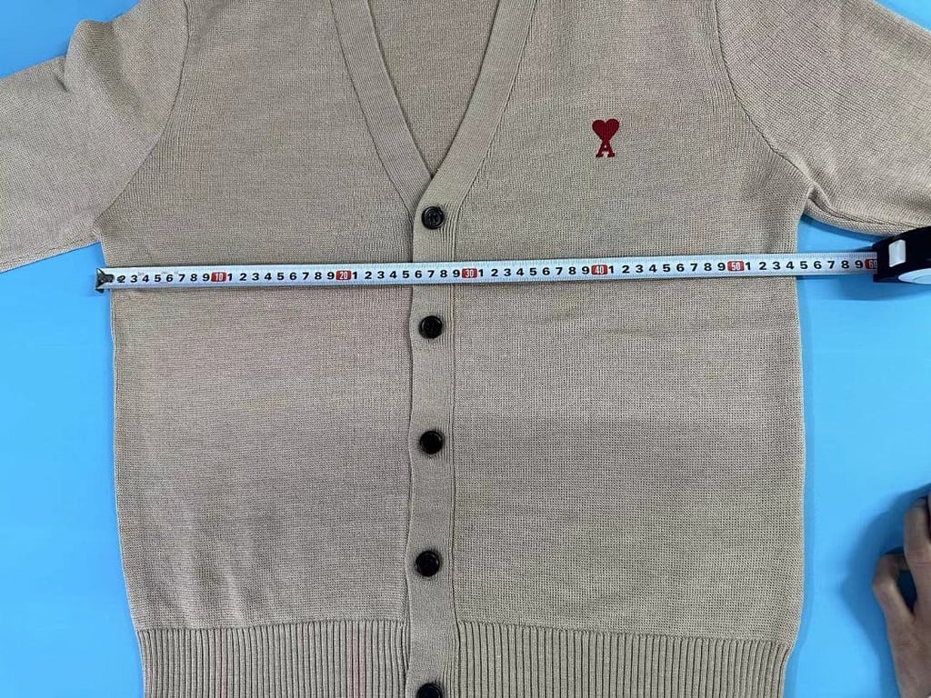 Ami Paris Ami de Coeur Cardigan Beige - 22