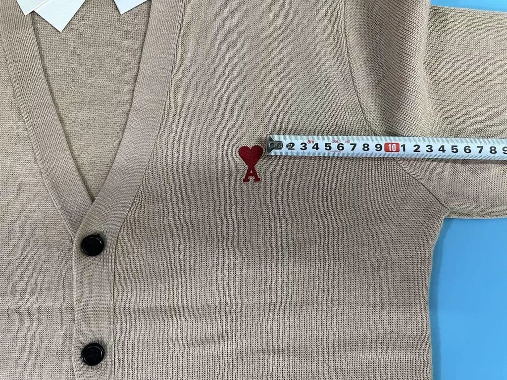 Ami Paris Ami de Coeur Cardigan Beige - 25