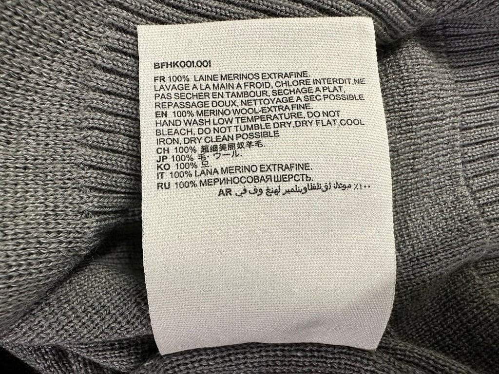 Ami Paris Classic Small Logo Crewneck Sweater - 33