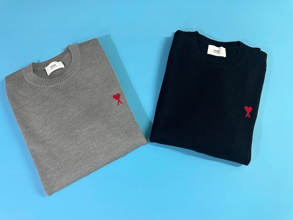 Ami Paris Classic Small Logo Crewneck Sweater - 40