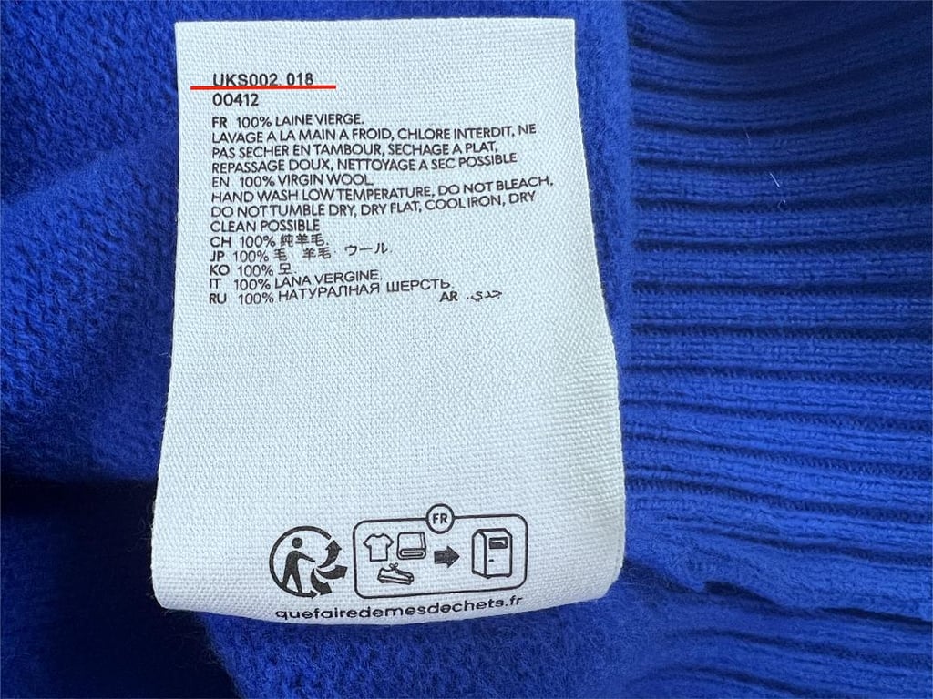 Ami Paris Ami de Coeur Cashmere Sweater - 58