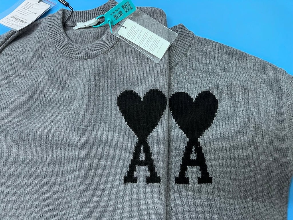 Ami Paris Big Heart Grey Sweater - 12