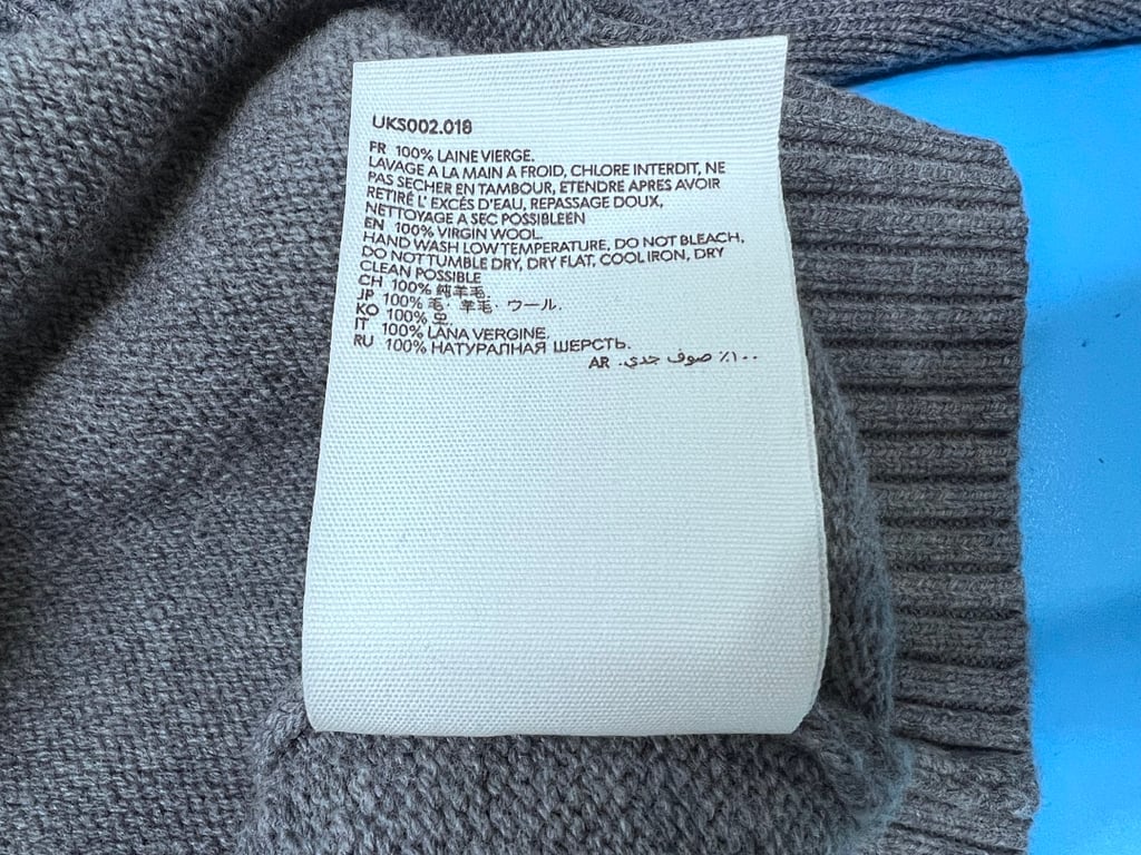 Ami Paris Big Heart Grey Sweater - 15