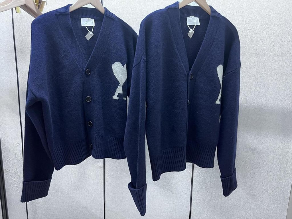 Ami Paris Ami de Coeur Cardigan Navy - 33