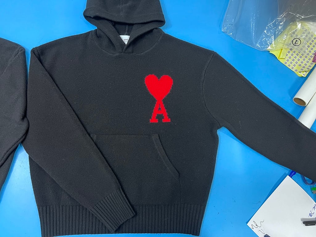 Ami Paris Big Heart Wool Hoodie Black - 20