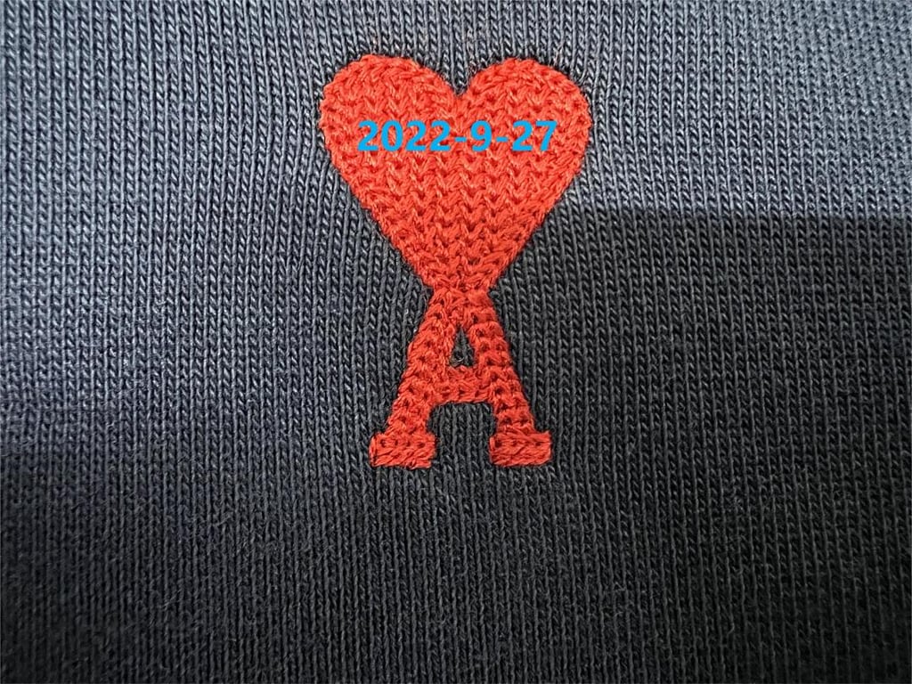 Ami Paris Small Heart Logo Hoodie - 11