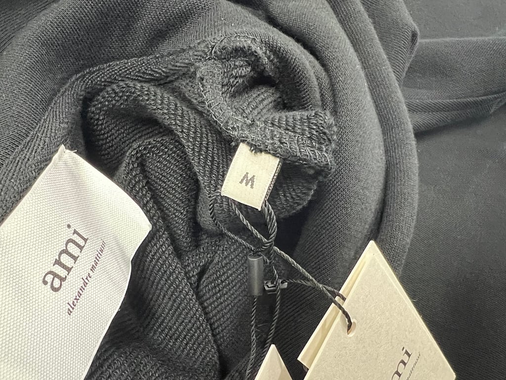 Ami Paris Small Heart Logo Hoodie - 17