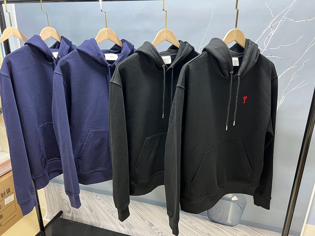 Ami Paris Small Heart Logo Hoodie - 4