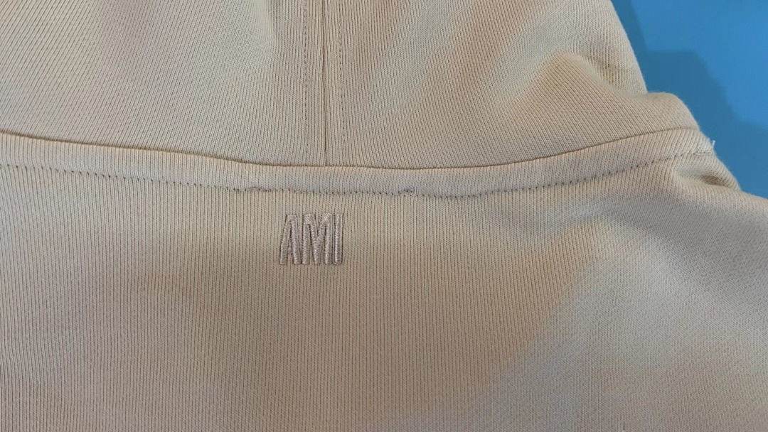 Ami Paris Small Heart Logo Hoodie - 32