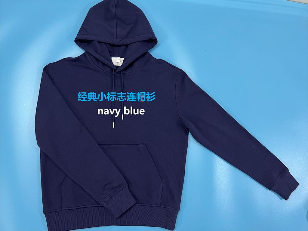 Ami Paris Small Heart Logo Hoodie - 7