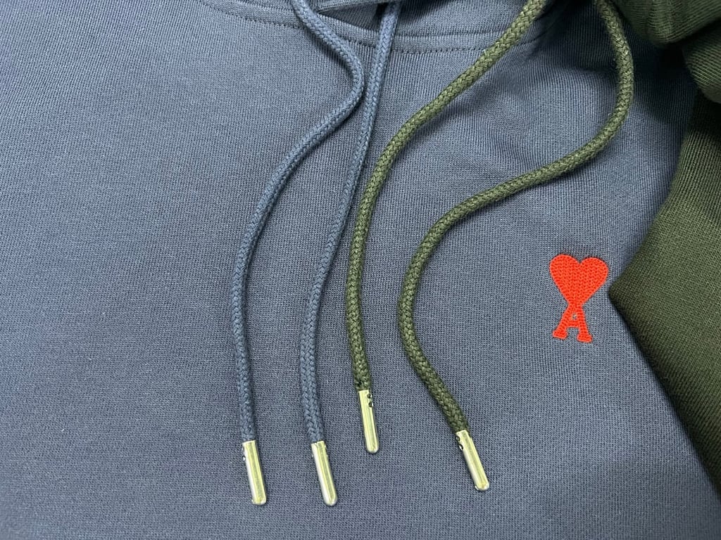 Ami Paris Small Heart Logo Hoodie - 74