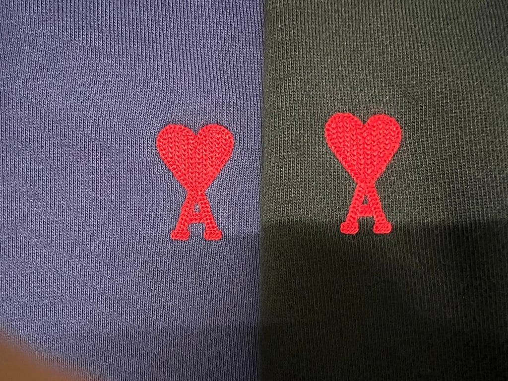 Ami Paris Small Heart Logo Hoodie - 76