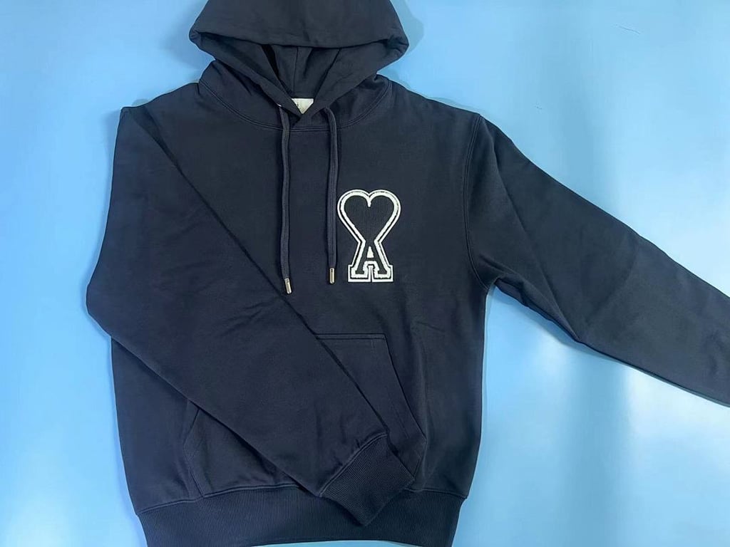 Ami Paris Ami de Coeur 3D Badge Hoodie Black - 15