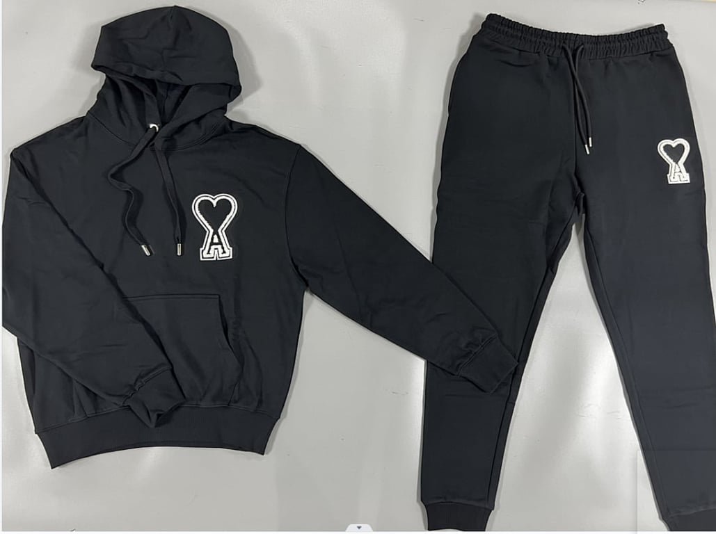 Ami Paris Ami de Coeur 3D Badge Hoodie Black - 17