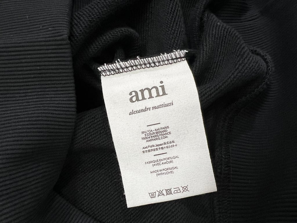 Ami Paris Ami de Coeur 3D Badge Hoodie Black - 24